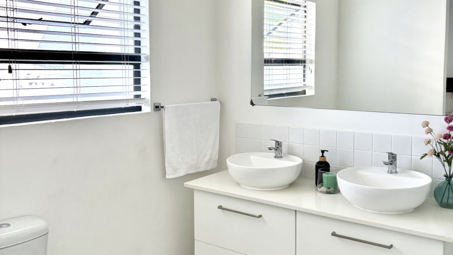 3 Bedroom Property for Sale in Atlantic Sands Private Estate Western Cape